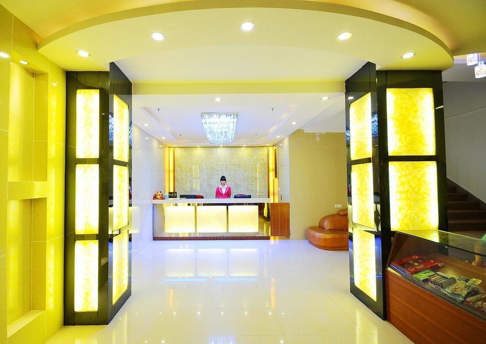 Longxiang Hotel Guangzhou Buitenkant foto